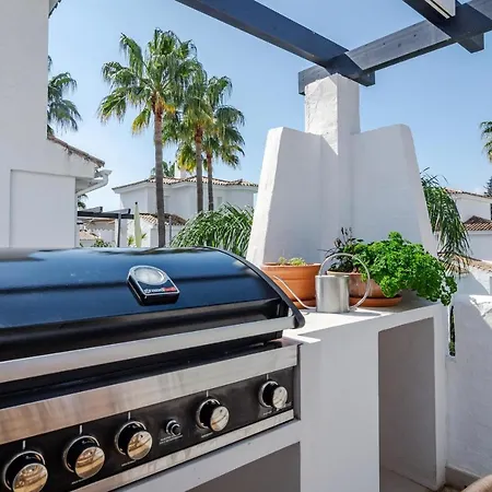 Lnm39-luxury Flat Close To Puerto Banus Feriehus